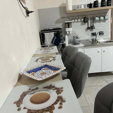 Apartment House Toledo Naples